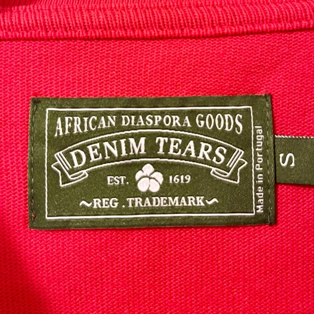 Cotton Wreath Long Sleeve Red Crew Neck Denim Tears Sweatshirt - Picture 4 of 4